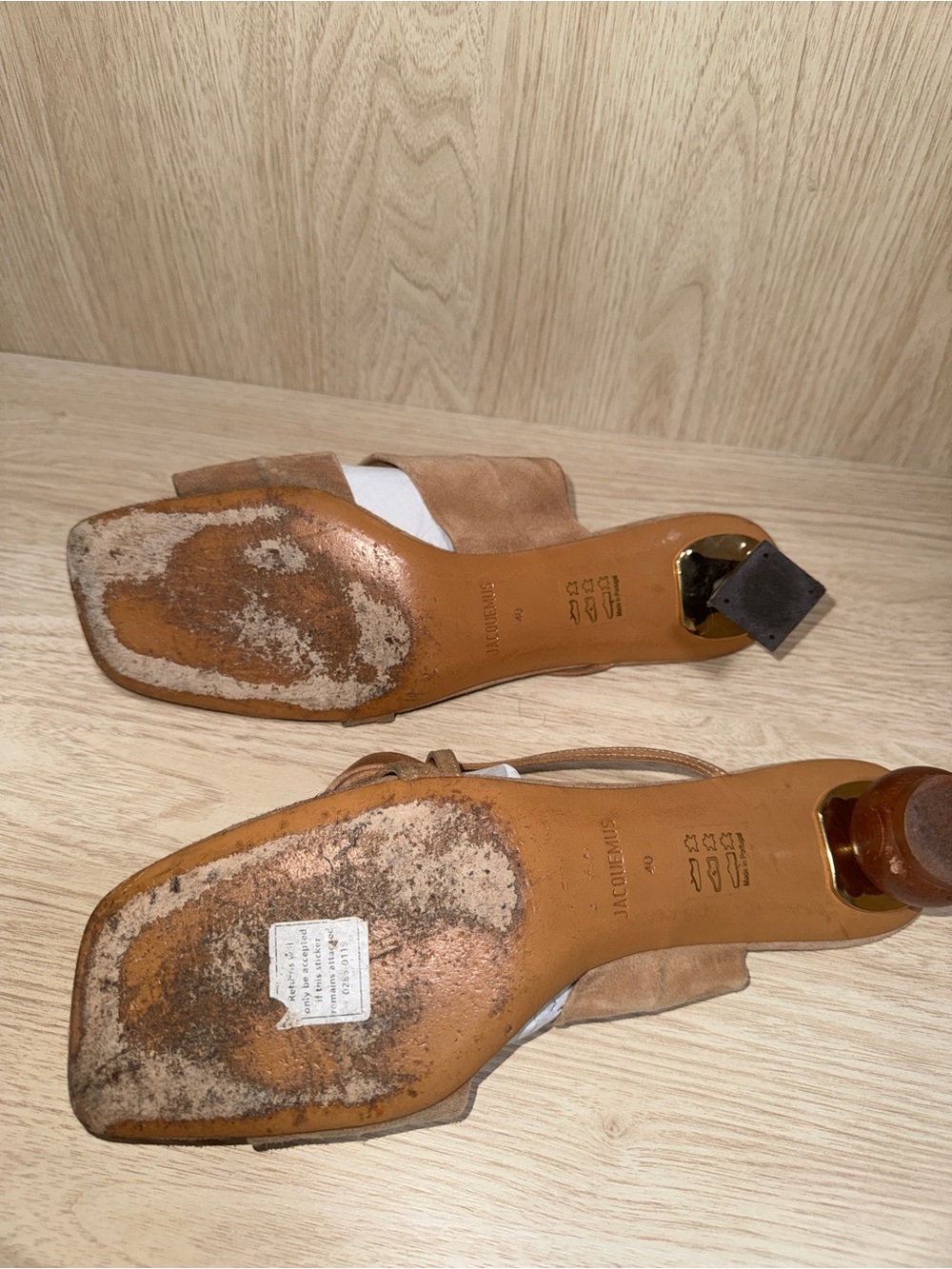 Jacquemus Tan Suede Knotted Mule Sandals - Picture 5 of 5